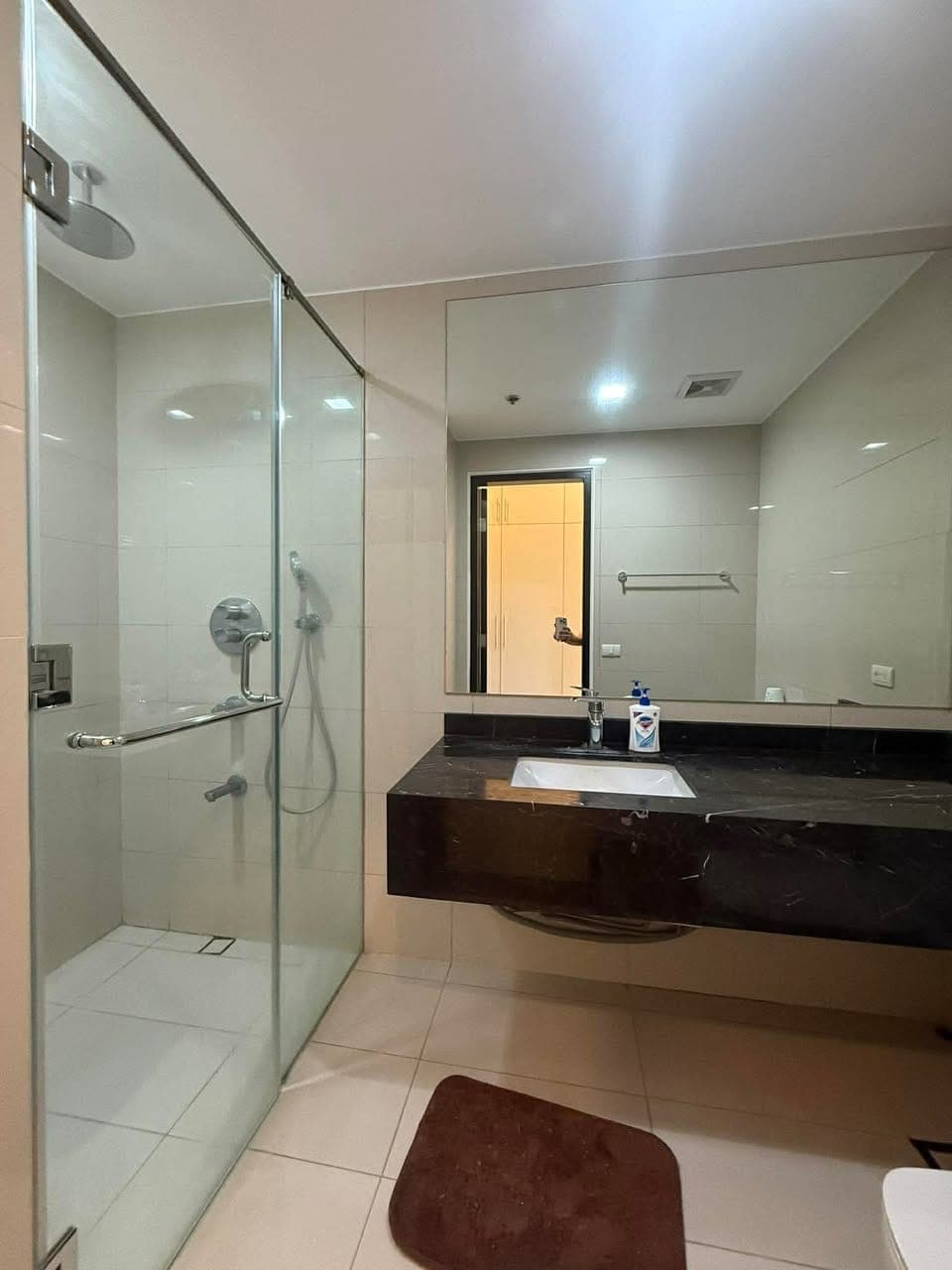 East Gallery Place, BGC for Rent - photo 2