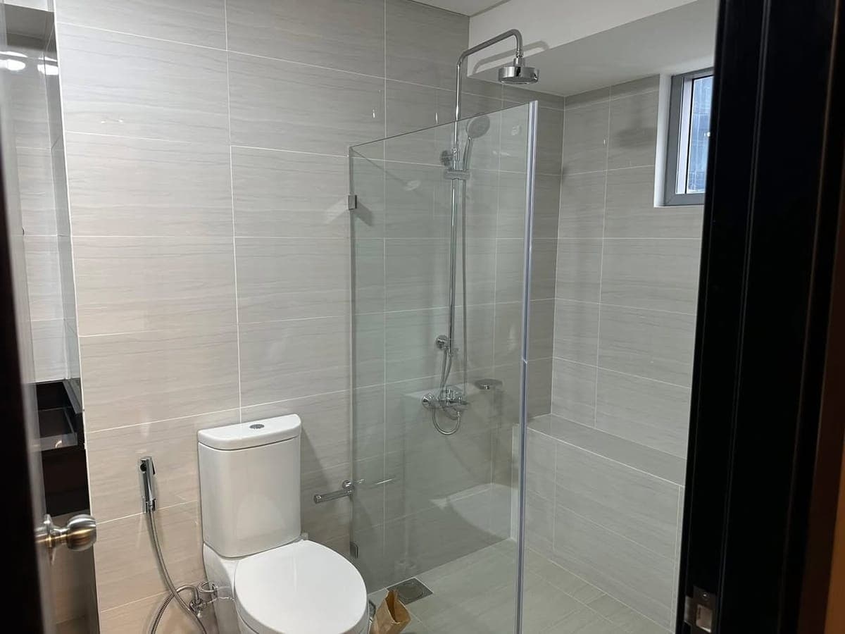 FOR RENT - PARK TRIANGLE RESIDENCES - photo 3