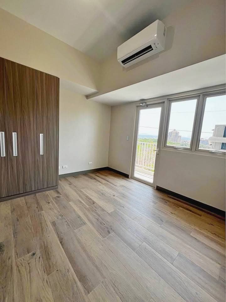 𝐅𝐎𝐑 𝐑𝐄𝐍𝐓: Brand New 1 Bedroom with Balcony at Park Mckinley West, BGC - photo 1