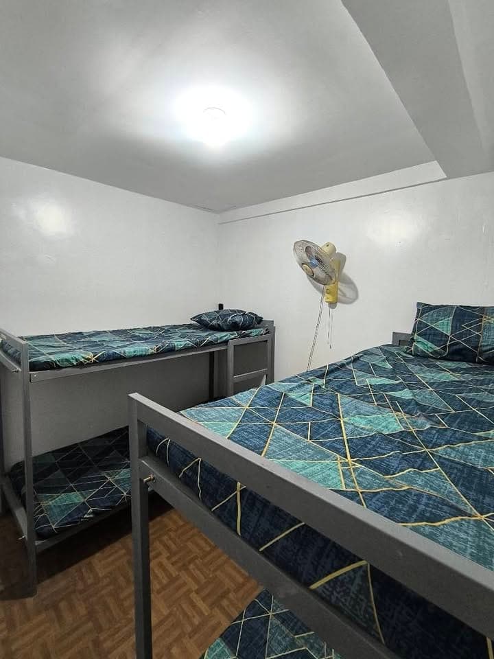Female Bedspace - photo 2
