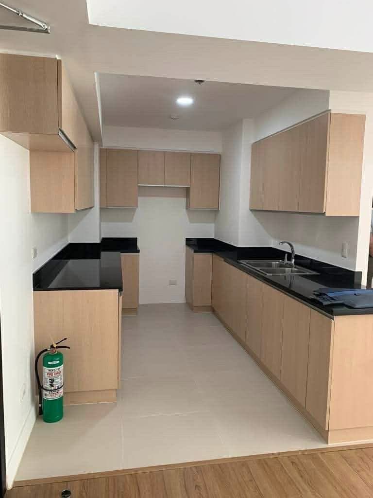 FOR RENT : THE VERANDA 2 BEDROOM - photo 2