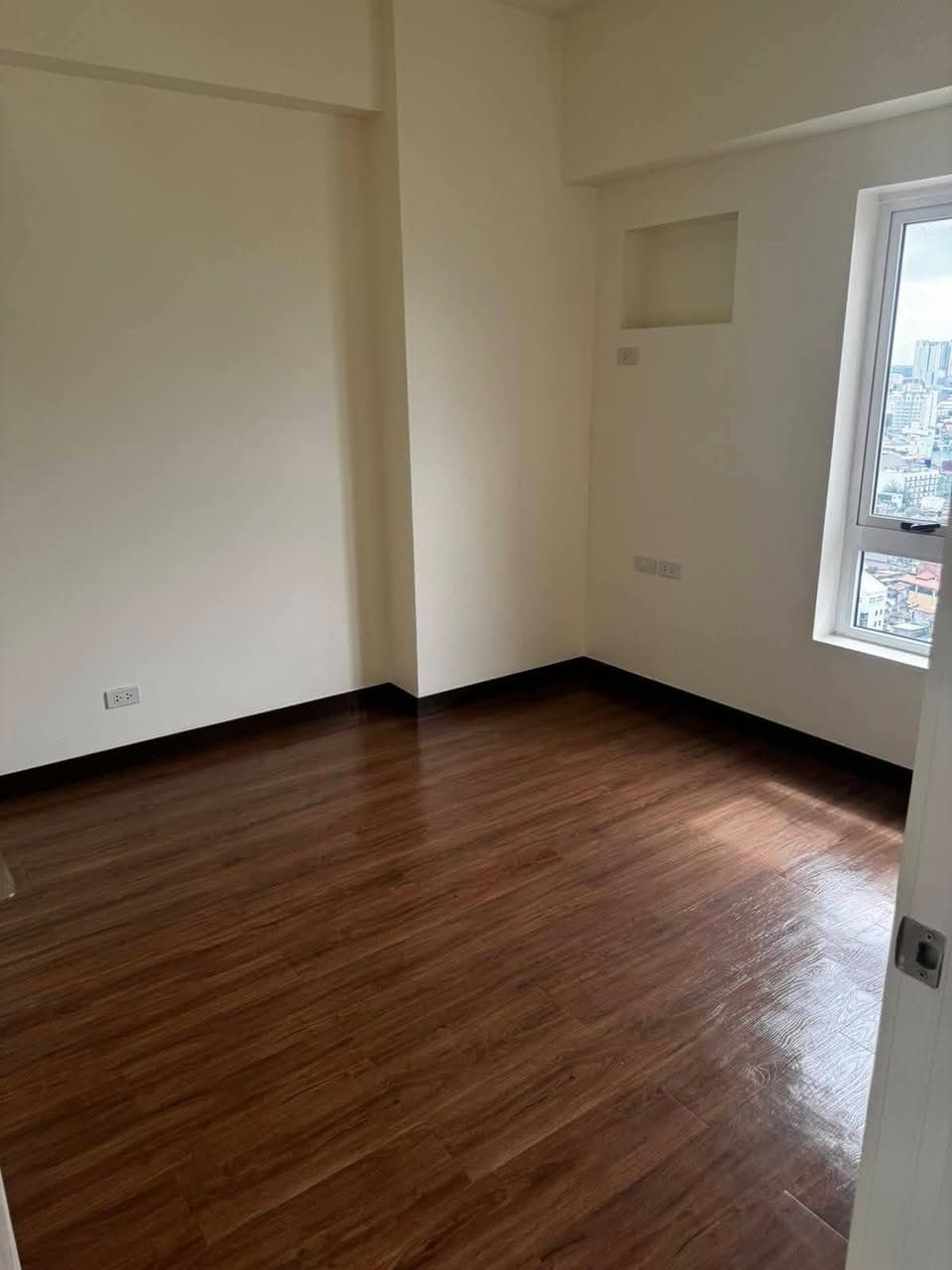 For rent! 2 bedroom brandnew unit in - photo 1