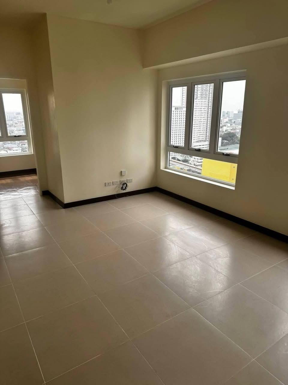 For rent! 2 bedroom brandnew unit in - photo 3