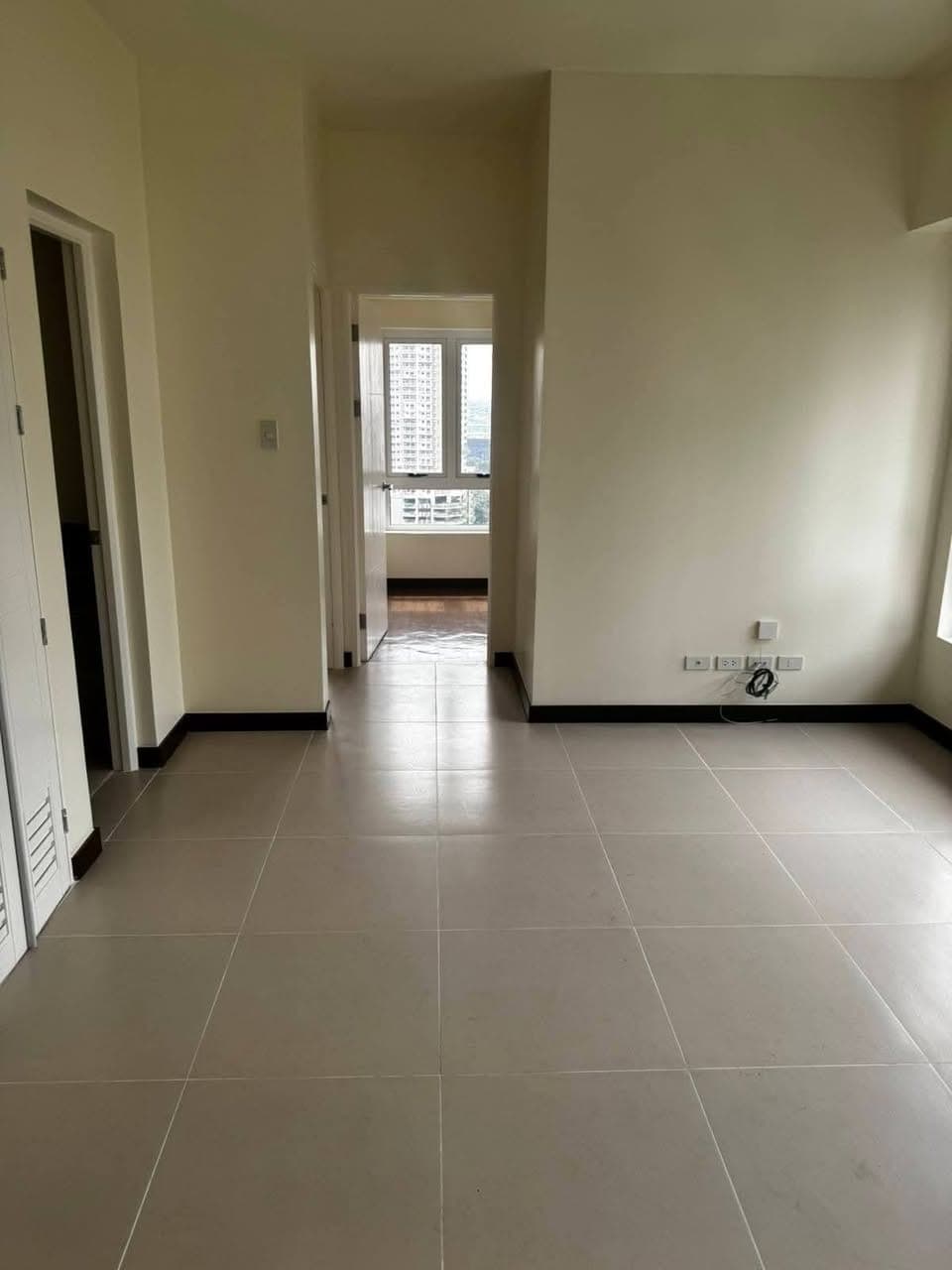For rent! 2 bedroom brandnew unit in - photo 2