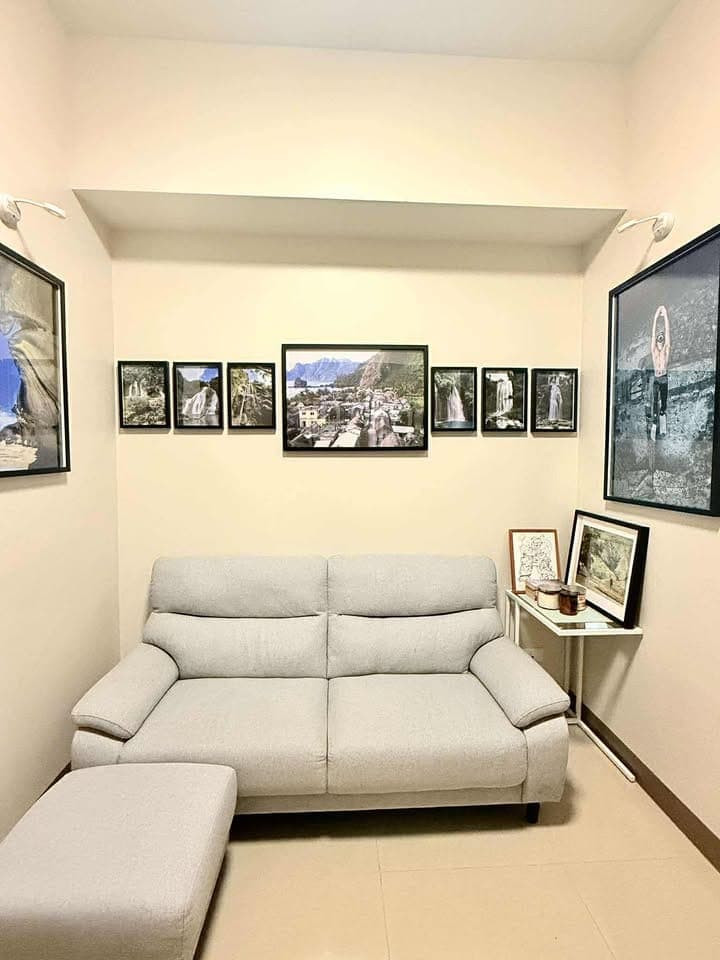 For Rent: Fully Furnished 1BR Unit with Balcony at Park McKinley West, BGC - photo 2