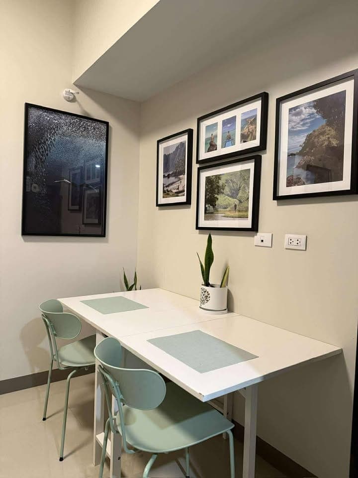 For Rent: Fully Furnished 1BR Unit with Balcony at Park McKinley West, BGC - photo 4