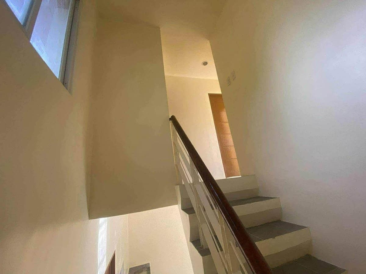 HOUSE FOR RENT VELMIRO UPTOWN (near gate) - photo 4