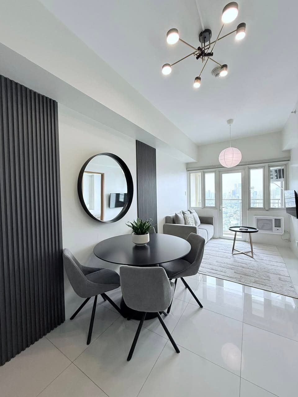 For Rent: Times Square West BGC - photo 2