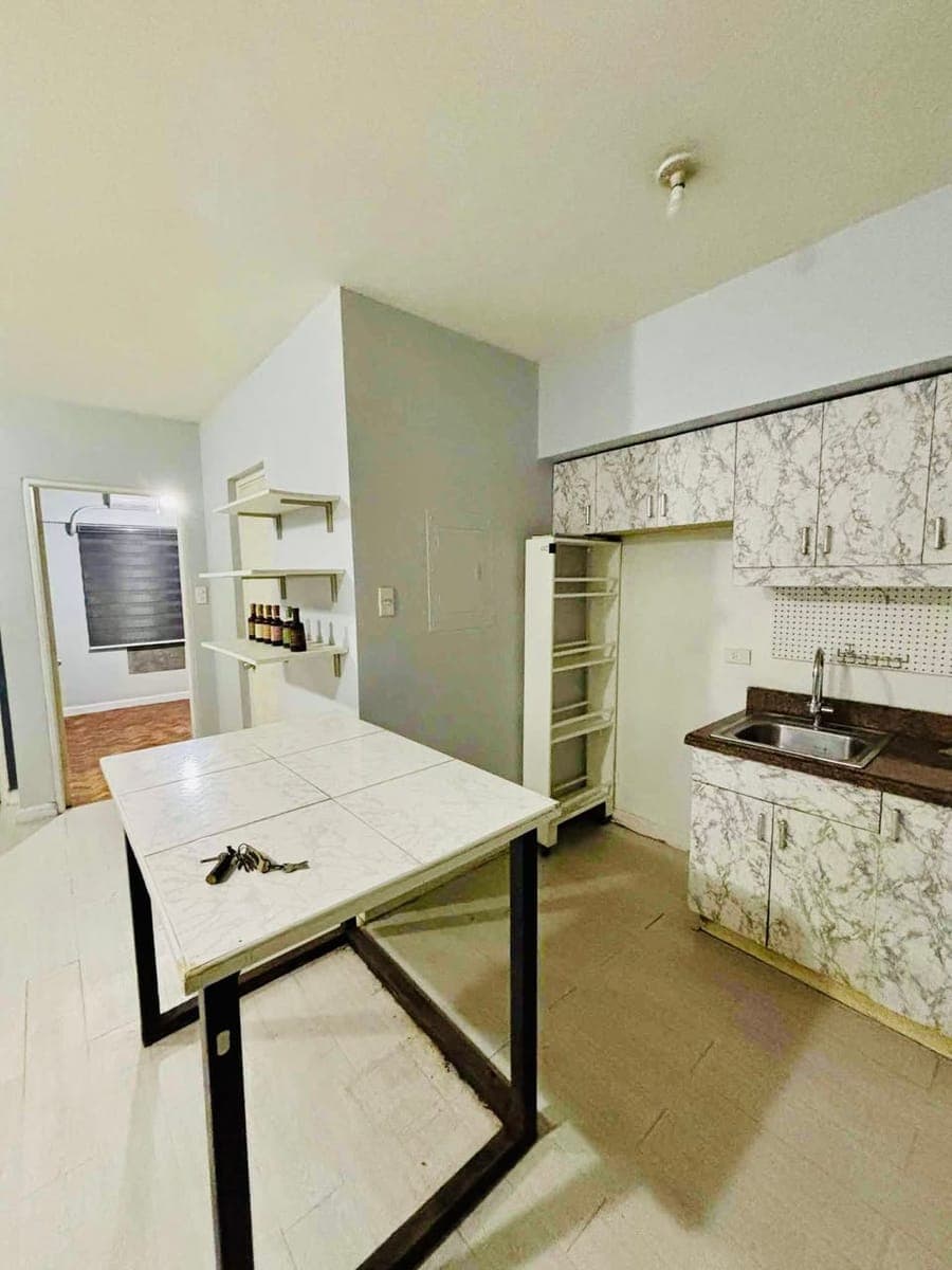 ❗️LAKEVIEW MANORS❗️ - photo 1
