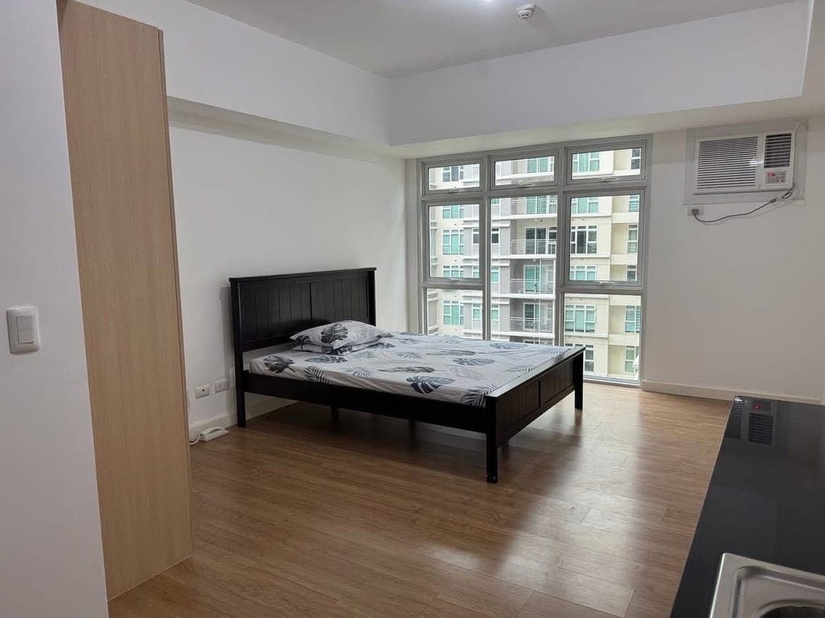 FOR RENT : THE VERANDA STUDIO UNIT - photo 2