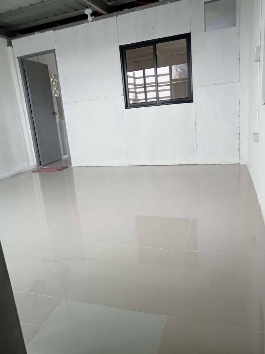 For Rent - photo 2