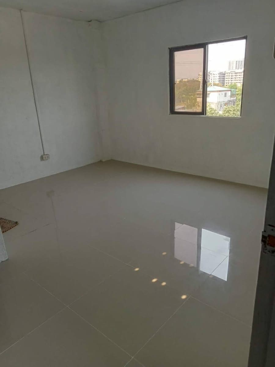 For Rent - photo 1