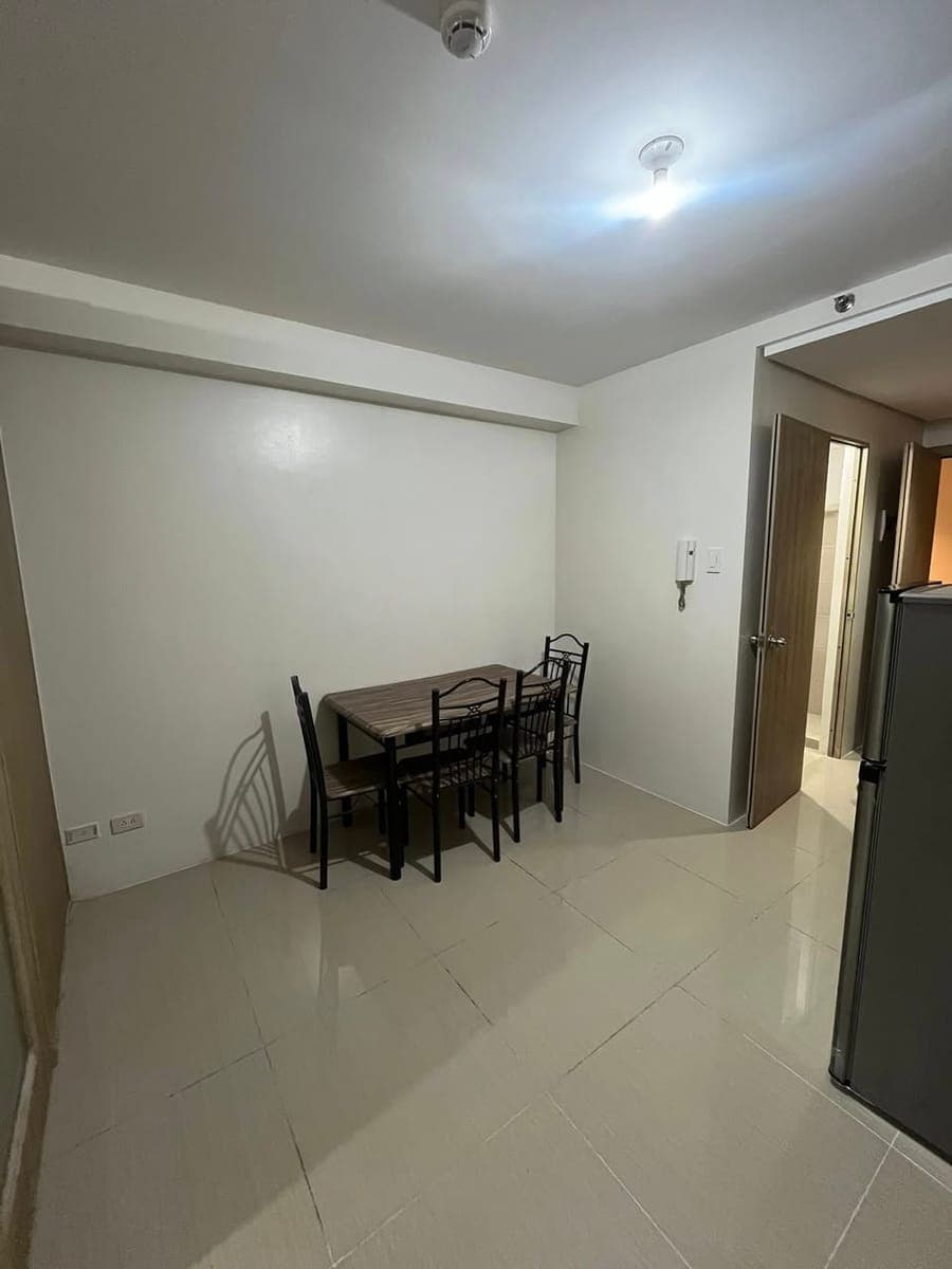 CONDO SHARING - 5 mins away to MOA - FREE UNLI WIFI - FREE WATER BILL - FREE GYM/POOL - photo 5