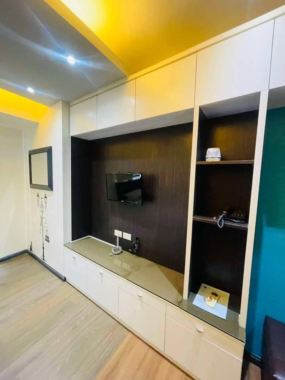 ₱22K MONTHLY‼️ | STUDIO WITH BALCONY AT KNIGHTSBRIDGE RESIDENCES, MAKATI - photo 4