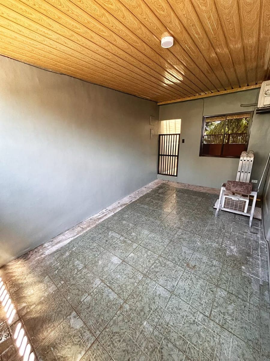 🏠 NEWLY RENOVATED Bungalow House - photo 4