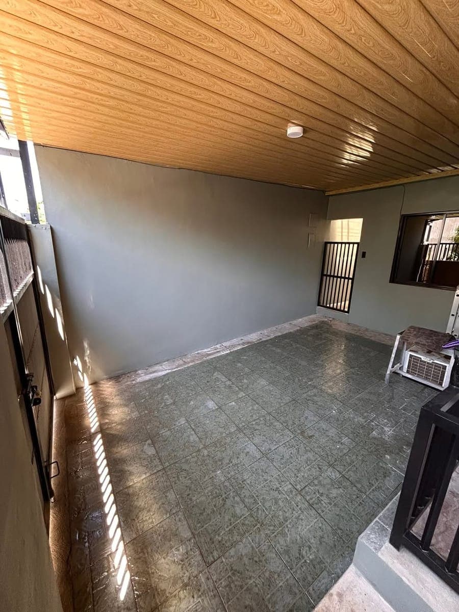🏠 NEWLY RENOVATED Bungalow House - photo 5
