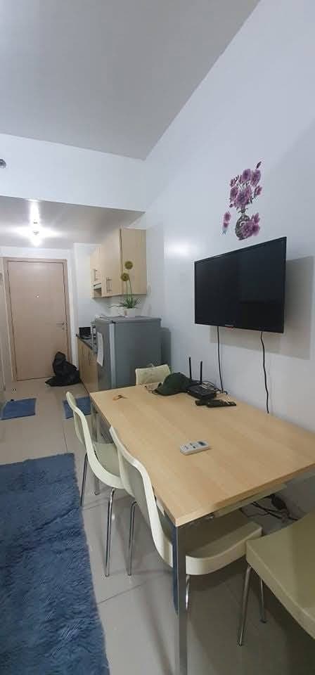 The Grass residences condominium FOR RENT, 1bedroom with balcony, available on june 15 - photo 4