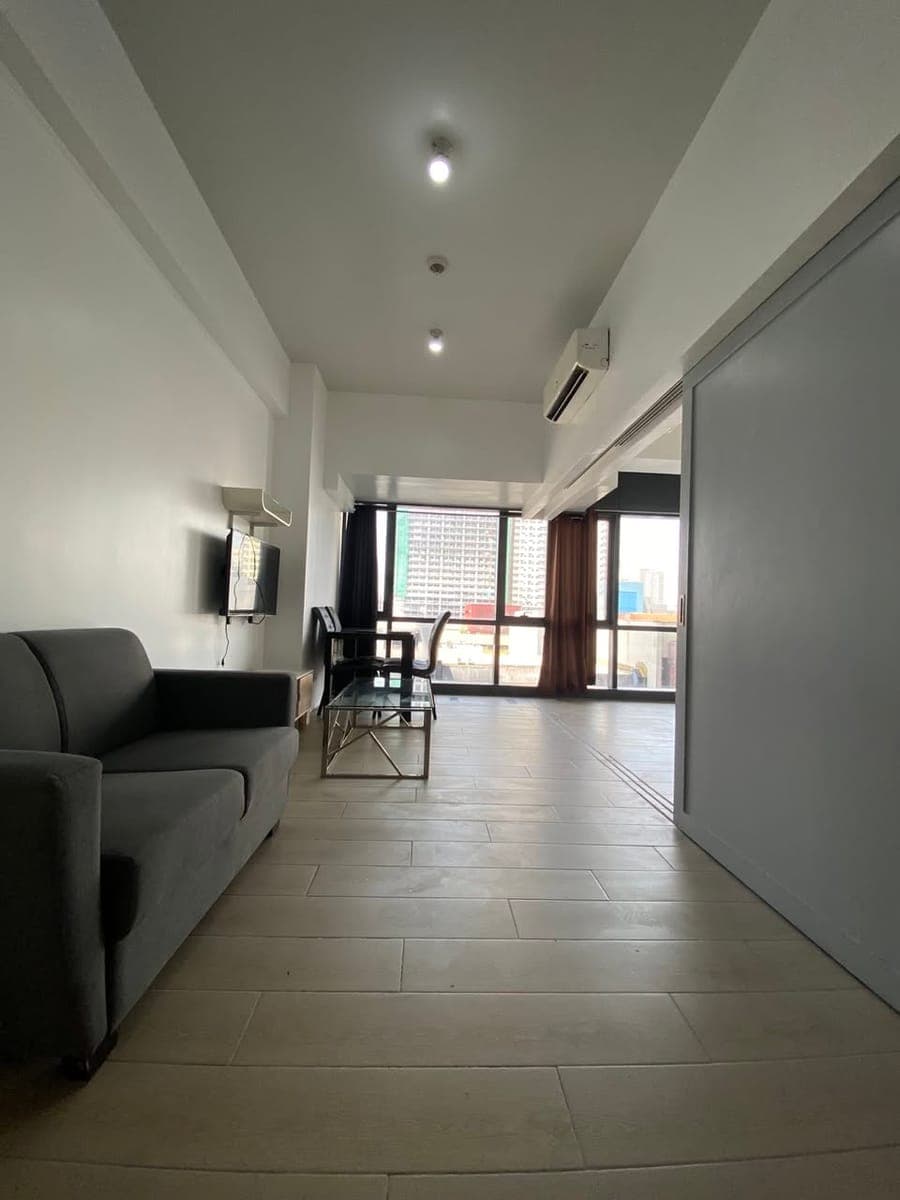 FOR LEASE - photo 1