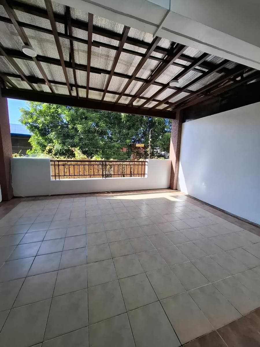 Magnolia Place Condo for Rent – 2BR with Parking (All-in ₱28,000) - photo 4