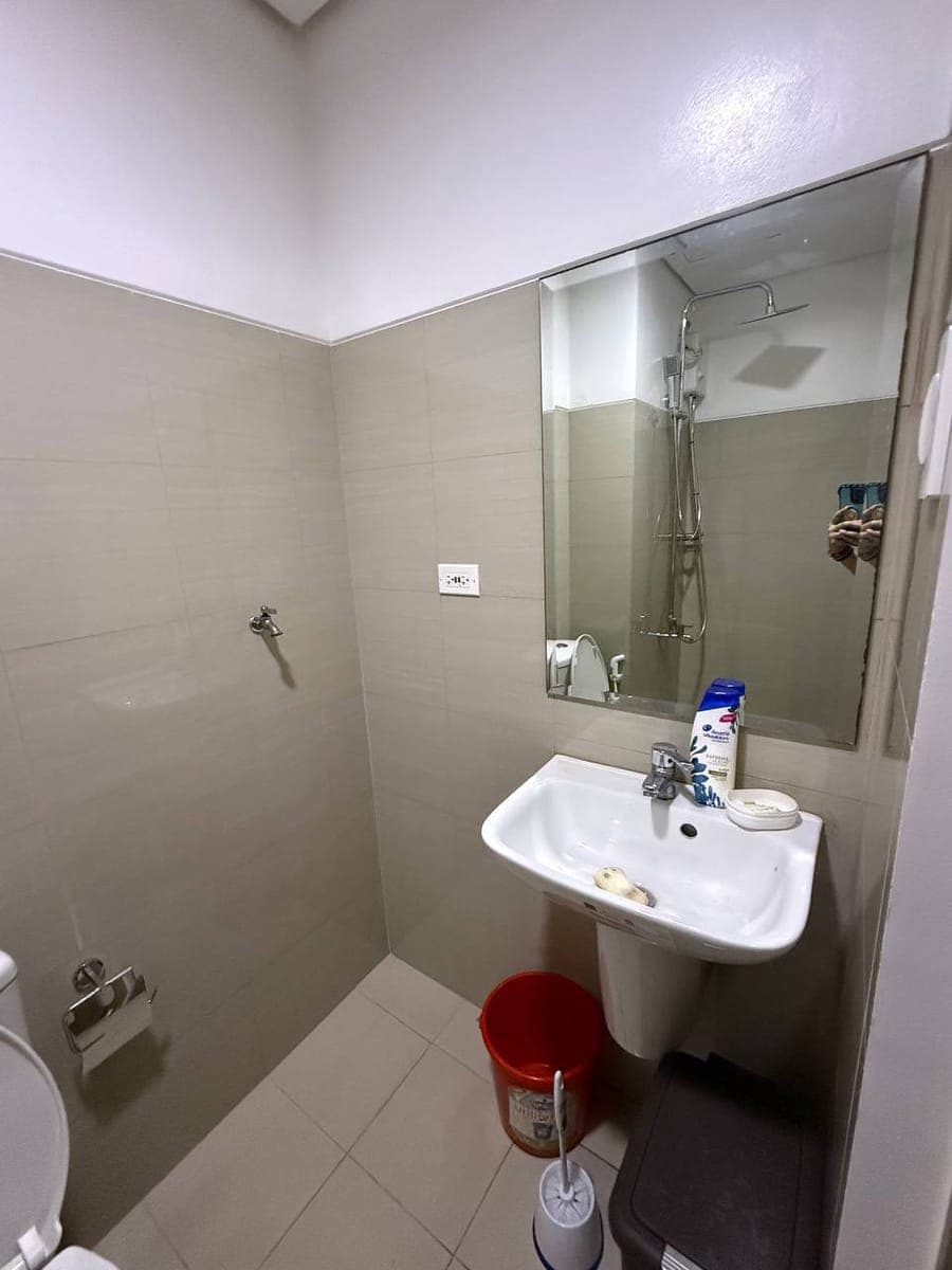 FOR RENT: 1BR WITH BALCONY AT SHORE 1, TOWER A, PASAY CITY - photo 4
