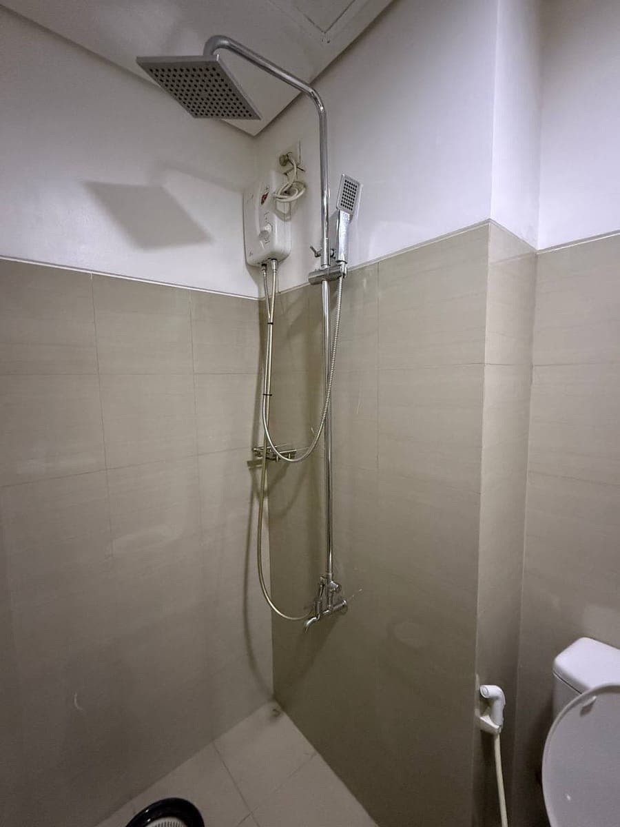 FOR RENT: 1BR WITH BALCONY AT SHORE 1, TOWER A, PASAY CITY - photo 5