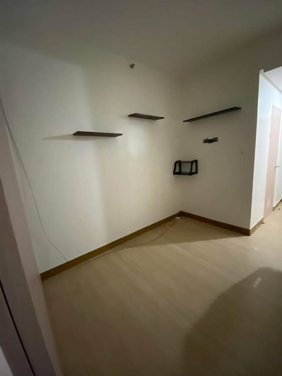 1-bedroom semi-furnished unit available for rent in Trees Residences, located in Quirino highway, Pa... - photo 2