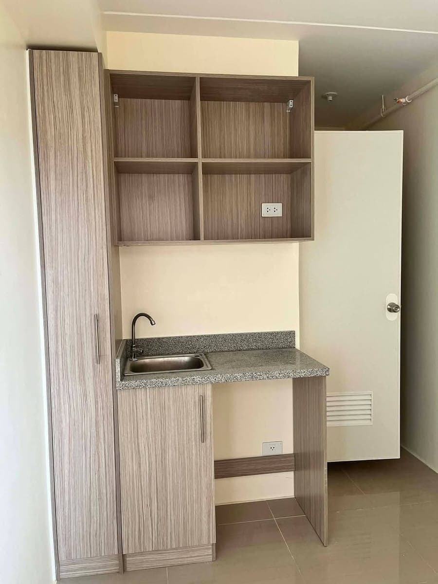 🏢 Studio Condo Unit for Rent – Along EDSA Cubao - photo 2