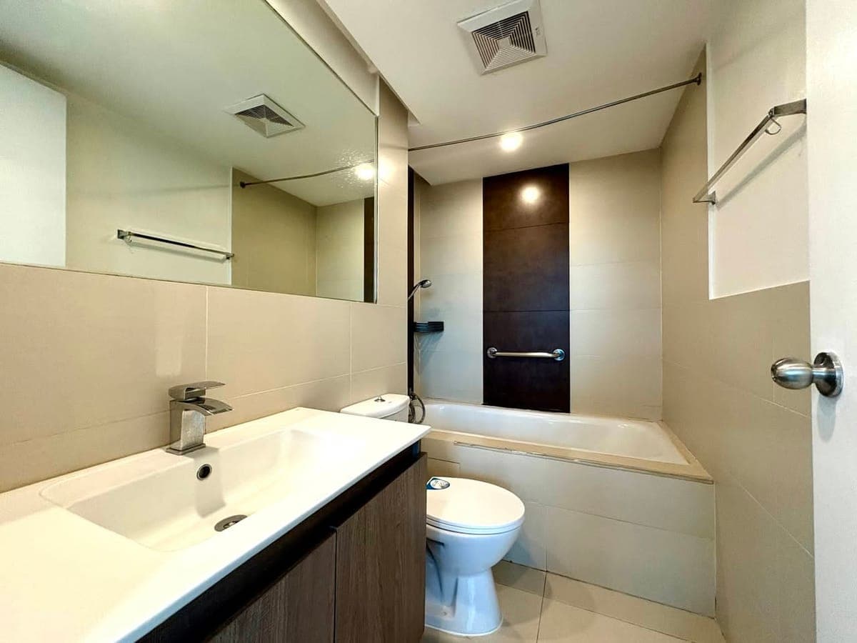 For Lease: BONIFACIO RIDGE, BGC (Spanish Bay) - photo 4
