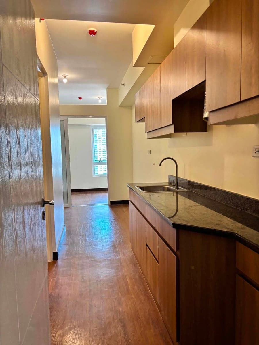 𝐅𝐎𝐑 𝐑𝐄𝐍𝐓: 1BR Bare unit at DMCI The Camden Place, Manila - photo 1