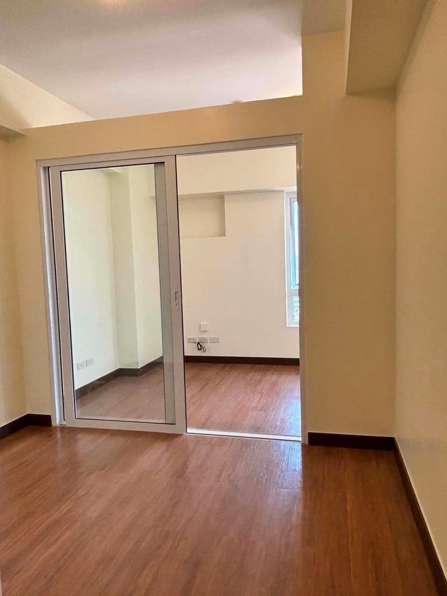 𝐅𝐎𝐑 𝐑𝐄𝐍𝐓: 1BR Bare unit at DMCI The Camden Place, Manila - photo 2