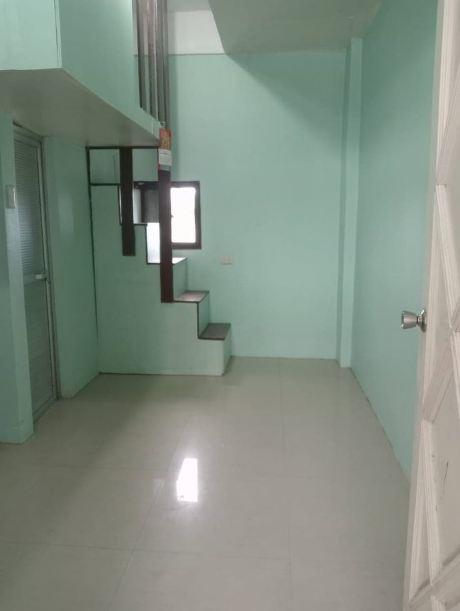For Rent with Car parking - photo 2