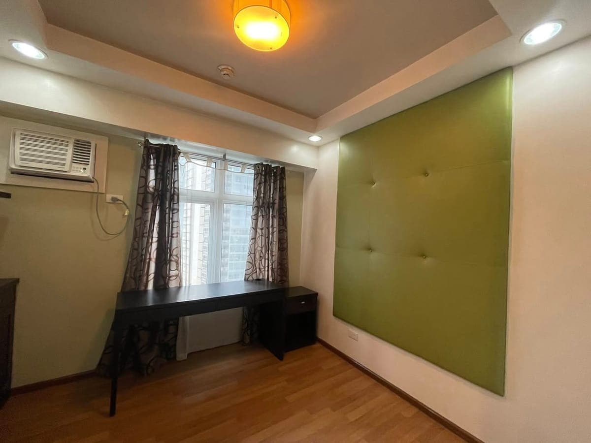 FOR LEASE in TWO SERENDRA - photo 5