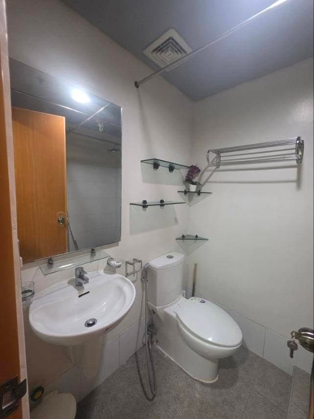 Studio with partition | Available for long term RENT! - photo 4