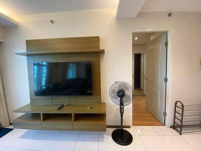 For Lease - photo 5