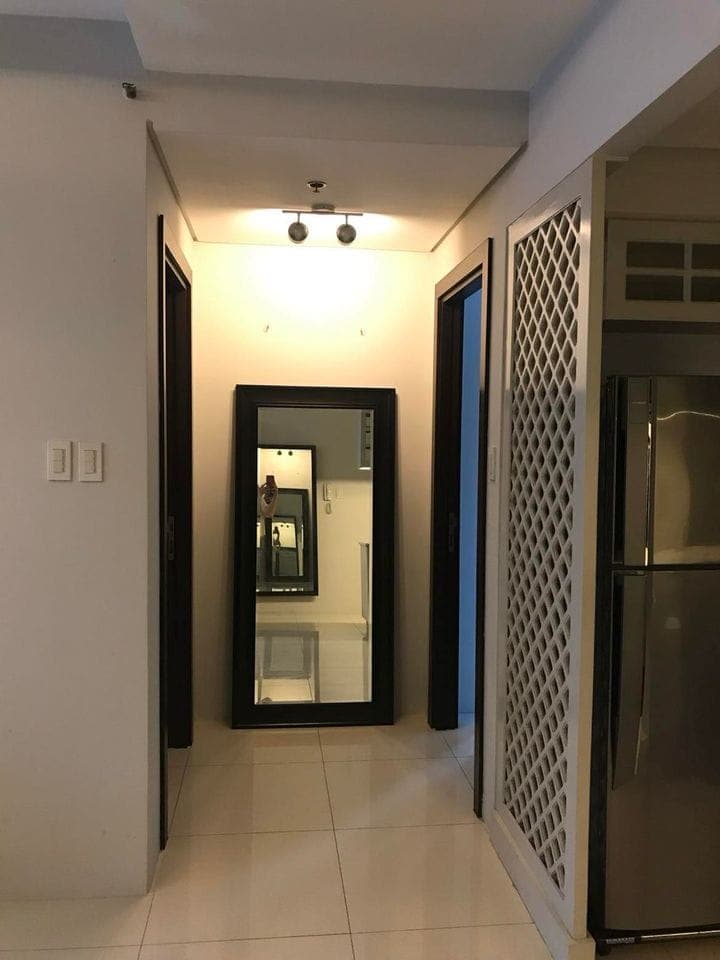 For Rent: Fully Furnished 2BR Unit at The Fort Residences, BGC - photo 5