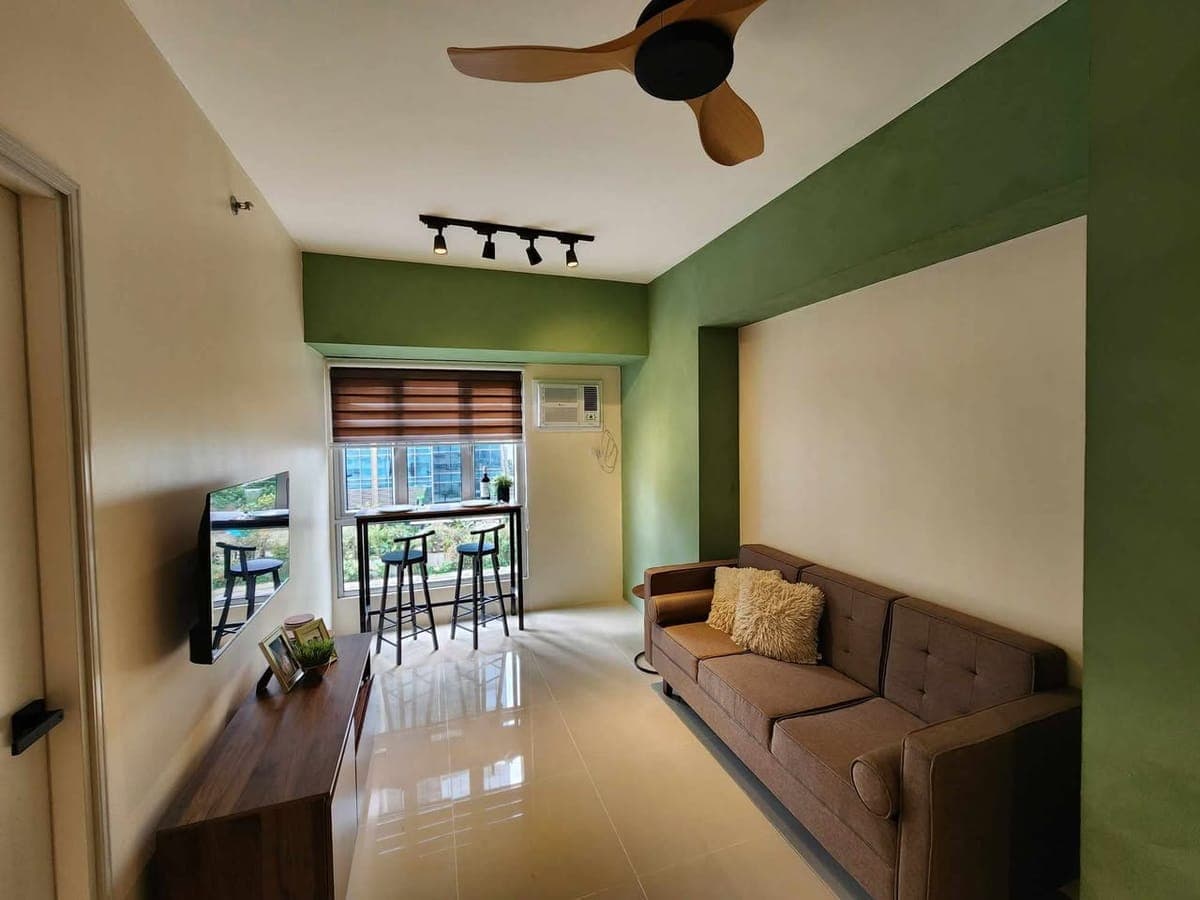 For Rent: Fully Furnished 1BR Unit at The Montane Residences, BGC - photo 1