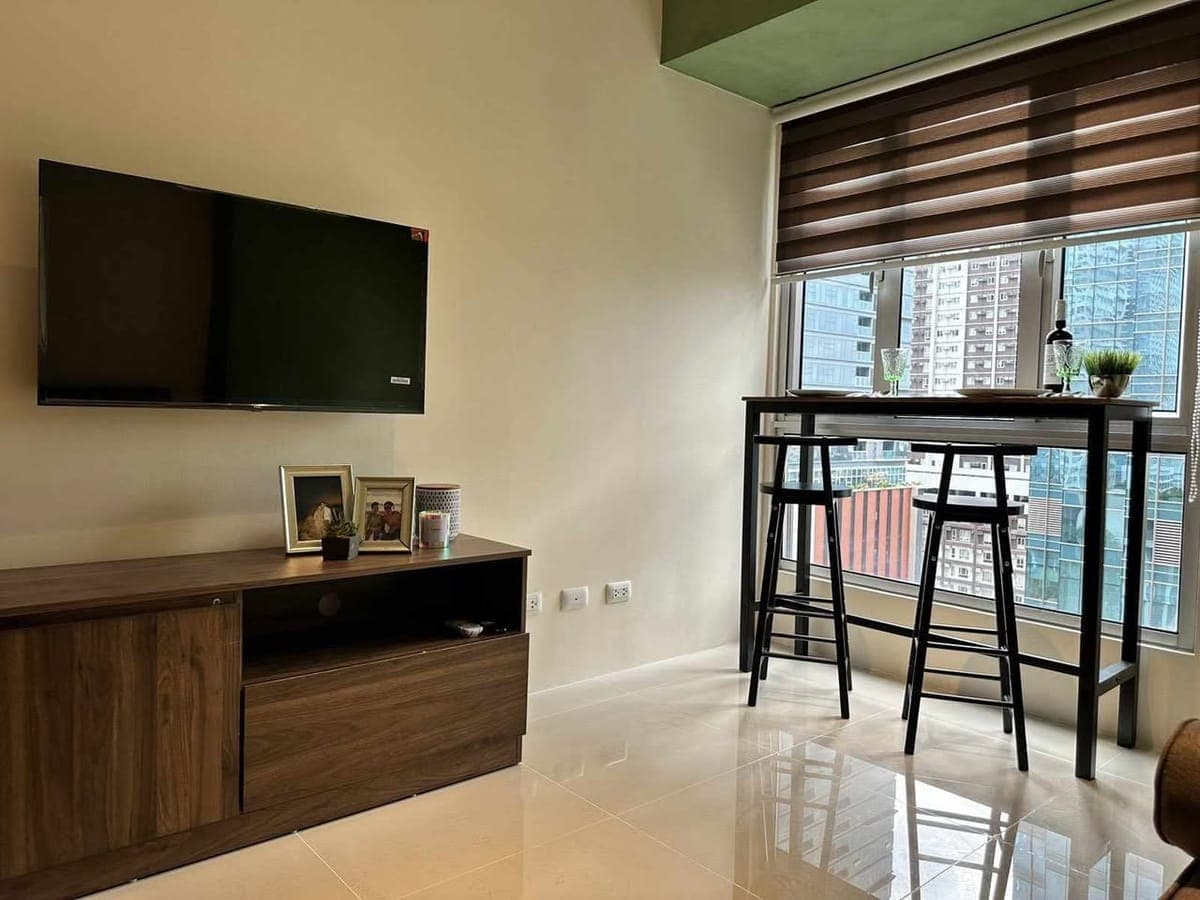 For Rent: Fully Furnished 1BR Unit at The Montane Residences, BGC - photo 3