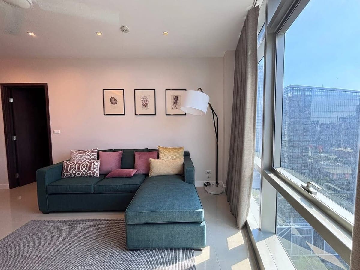 East Gallery Place 2 Bedroom for Lease near Bonifacio High Street - photo 3