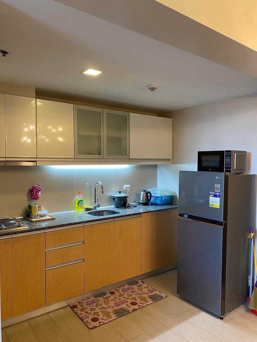 🏙️ FOR RENT – One Eastwood Avenue Tower 2 - photo 5