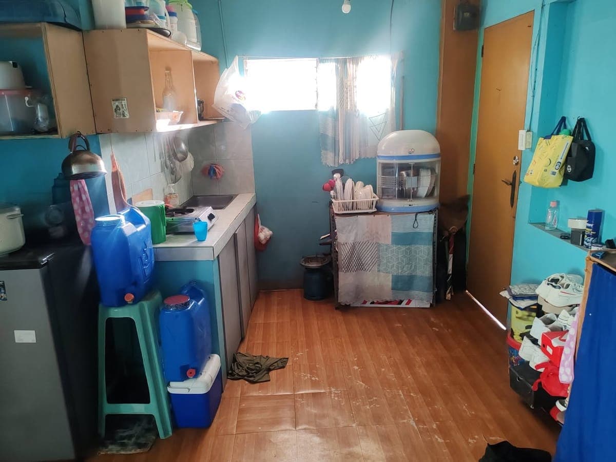 Looking for kasama sa bhouse 5k ang room bale hati tayo sa bills electric at tubig, with mga gamit n... - photo 2