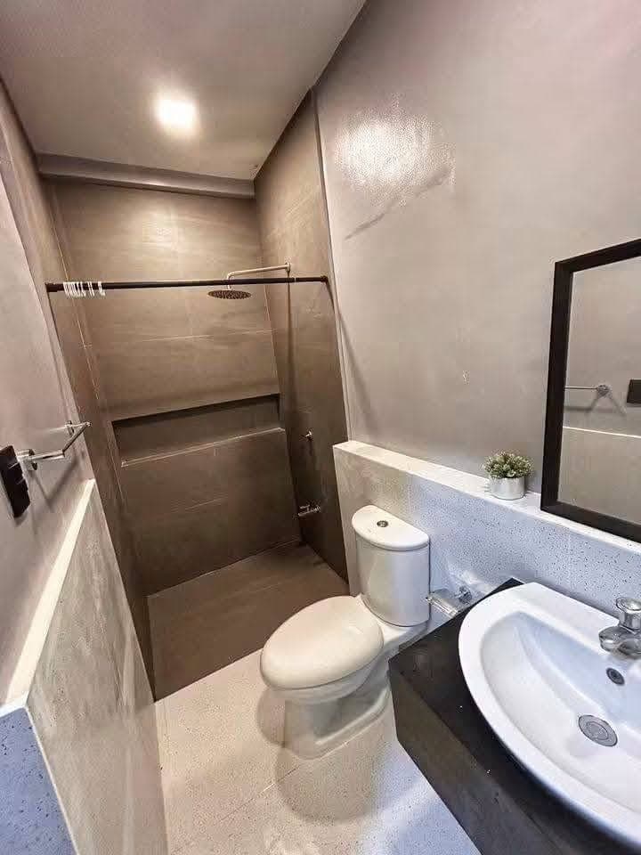 🚨 NEWLY RENOVATED Bungalow House FOR RENT 🚨 - photo 4