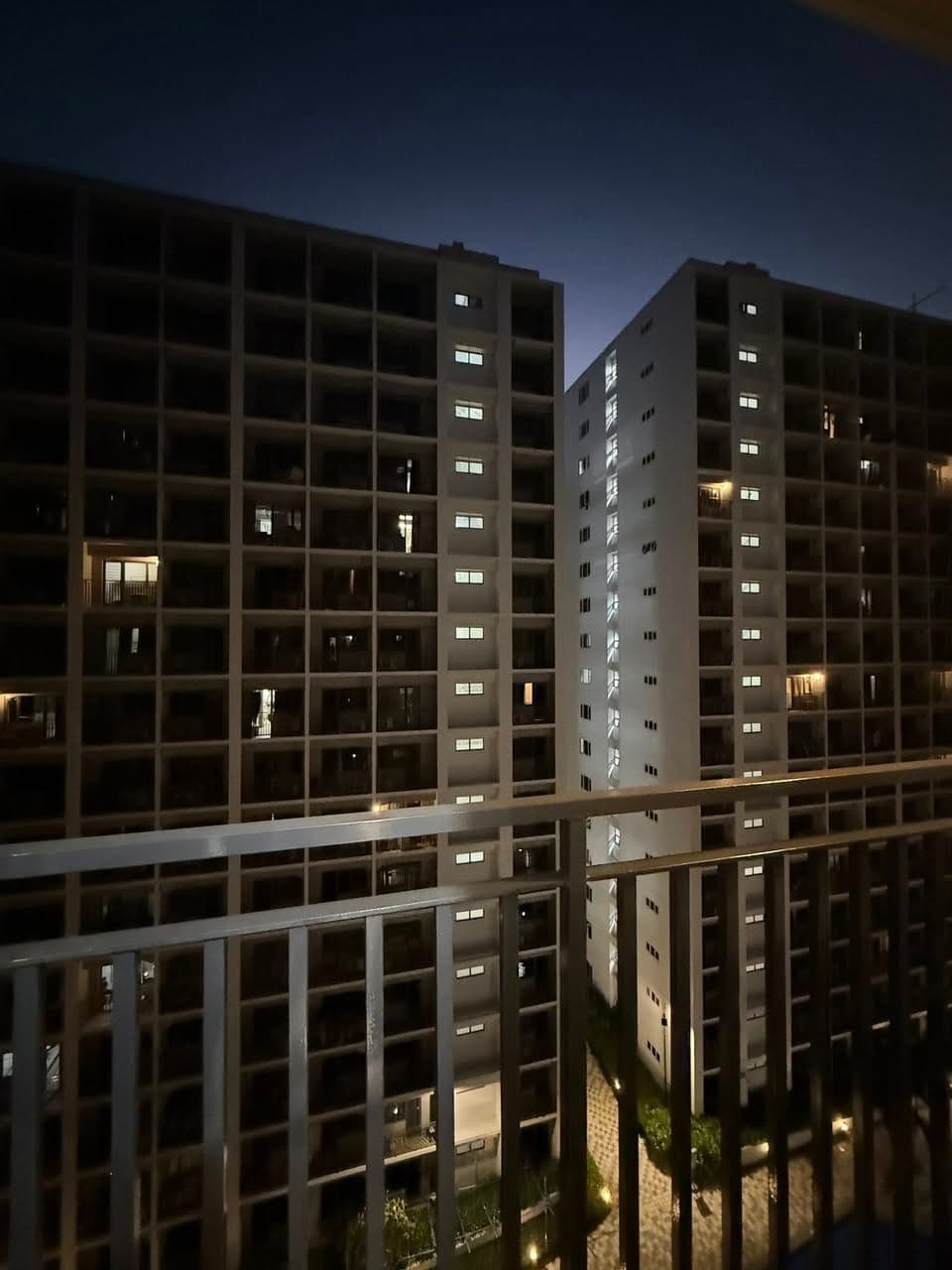 SHORE 2 RESIDENCES FOR RENT - photo 3