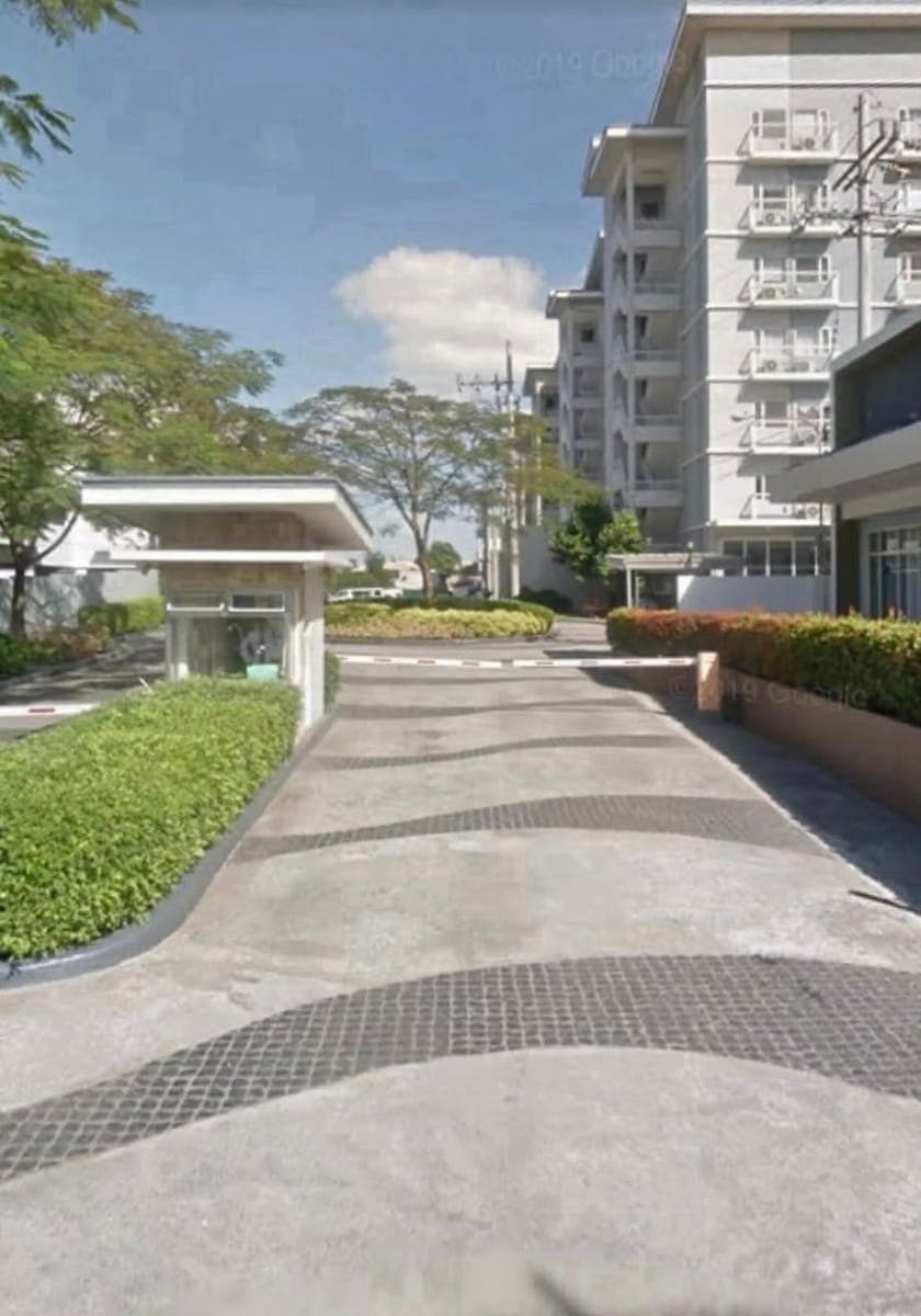 📌 near SM FAIRVIEW - photo 5