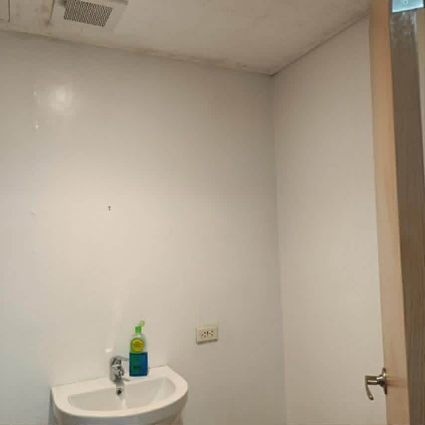 **STUDIO UNIT FOR RENT ** - photo 4