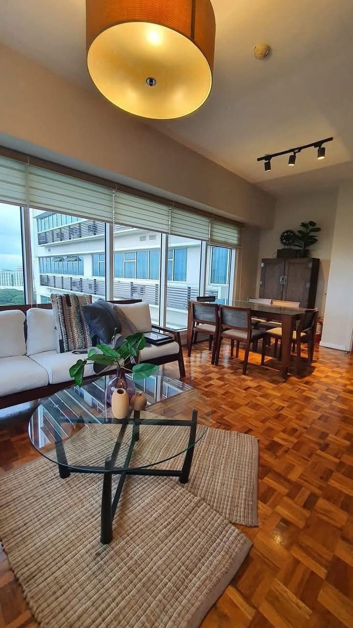 For Lease: Fully furnished 1 Bedroom in Fifth Avenue Place BGC, Taguig City - photo 1