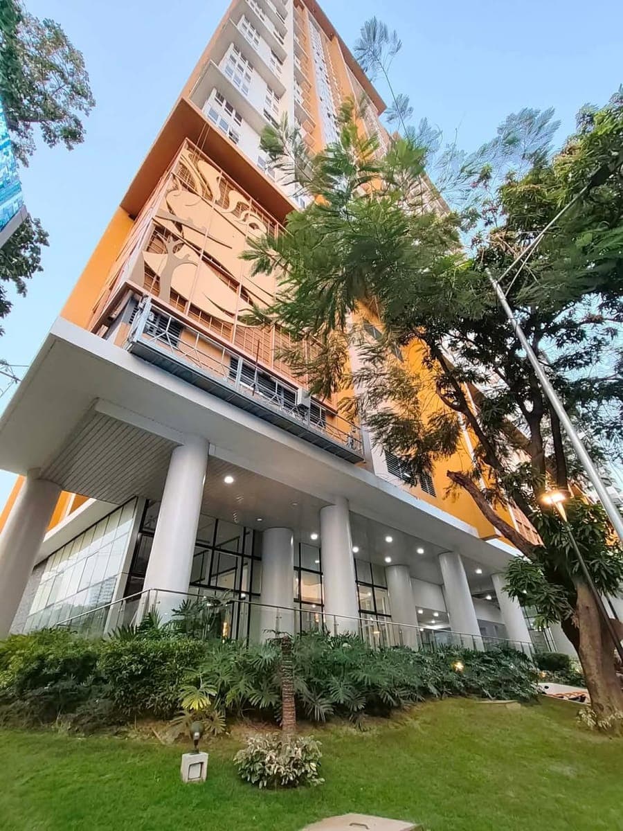 🚨 ₱15K/MONTH FOR YOUR OWN CONDO IN SAN JUAN?! 👀🏙️ - photo 1