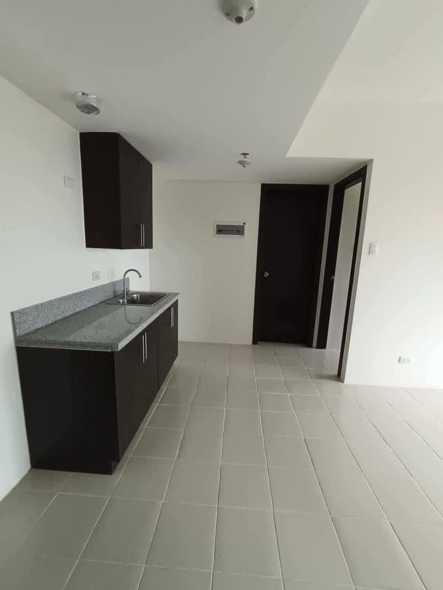 🚨 ₱15K/MONTH FOR YOUR OWN CONDO IN SAN JUAN?! 👀🏙️ - photo 2