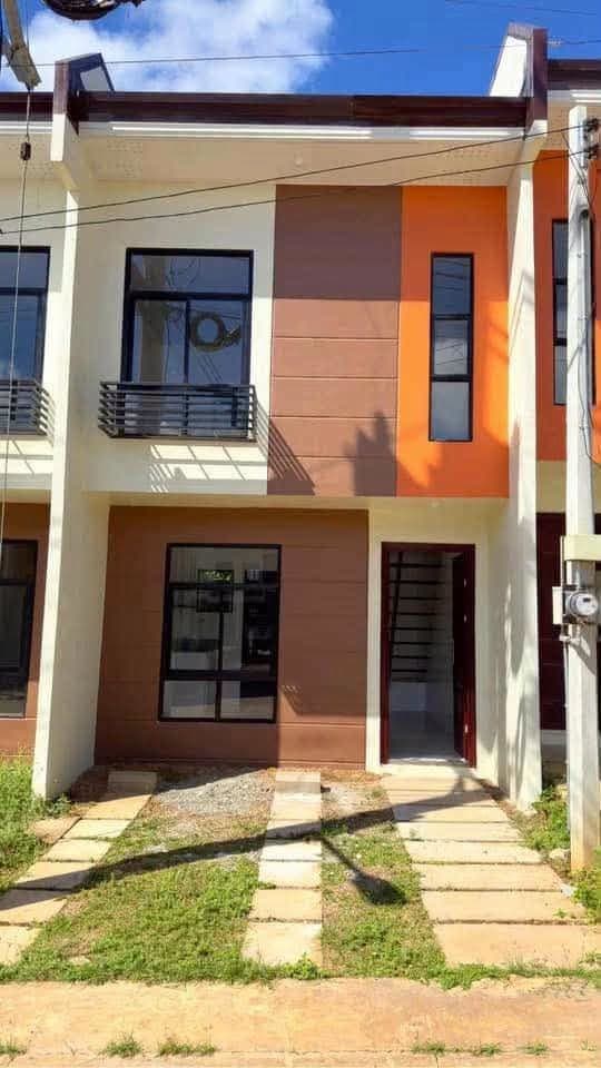 For Rent (Long Term) - photo 1