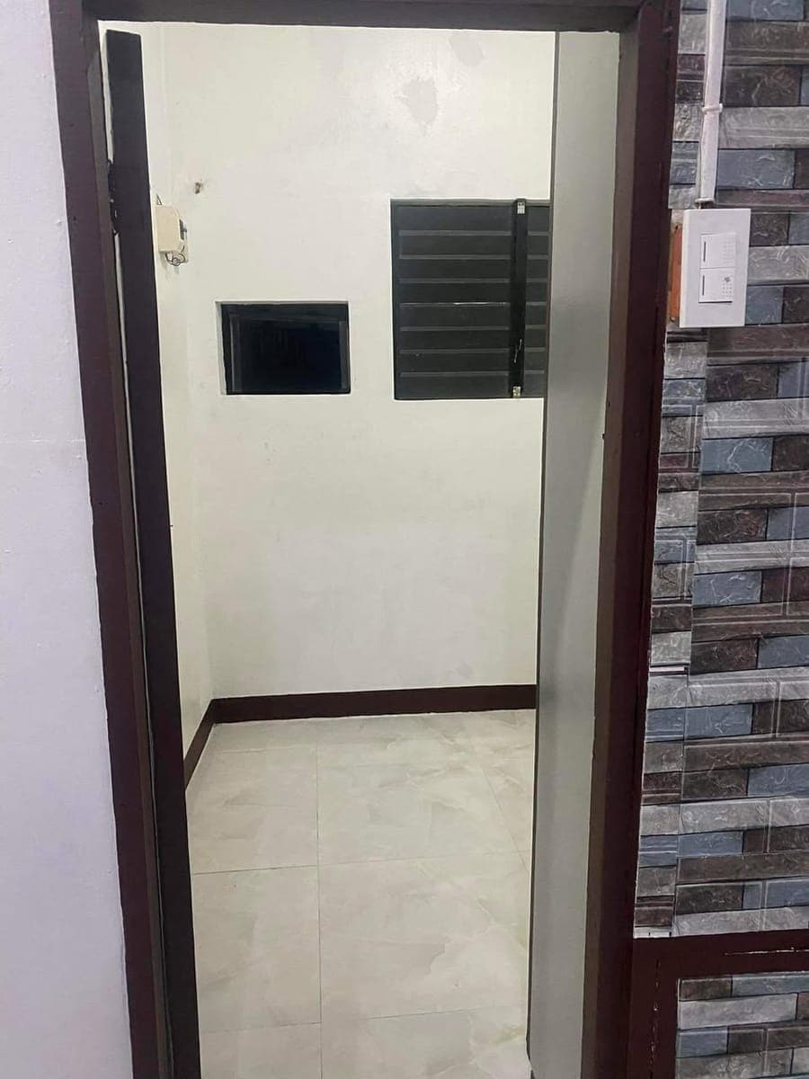 Looking for: 1 Person Replacement only (2,500  per month sa hatian) - photo 3