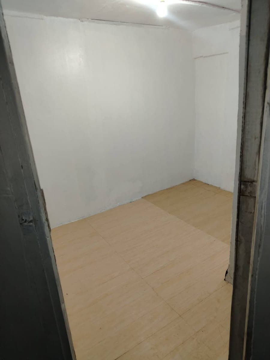 Room for Rent - photo 5